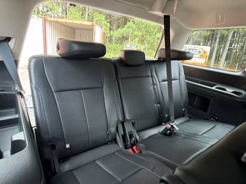 Certified 2023 Ford Expedition XLT RWD image 19