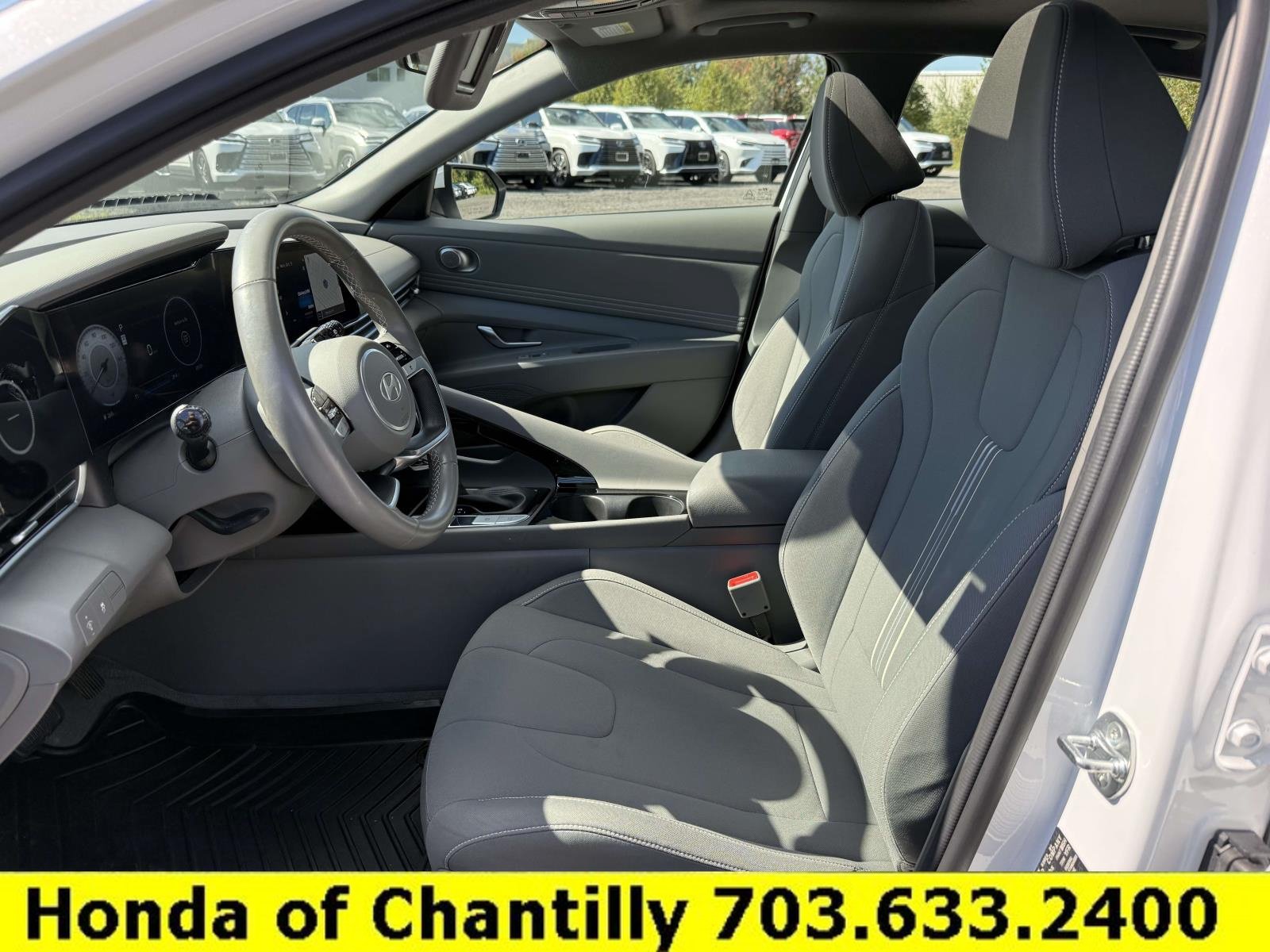 Used 2024 Hyundai Elantra SEL w/ Convenience Package FWD image 13