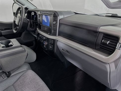 Used 2024 Ford F250 XLT image 26