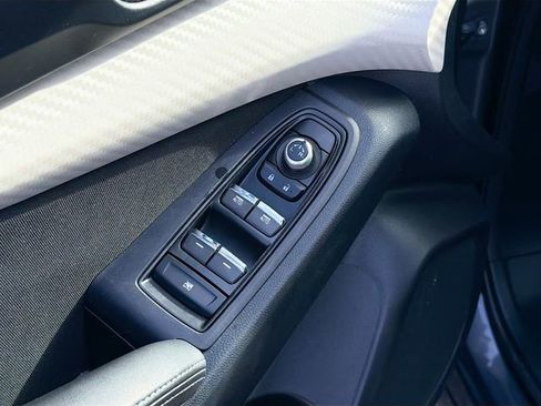 Used 2019 Subaru Ascent Premium image 16