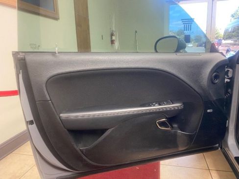 Used 2021 Dodge Challenger SRT Hellcat image 15