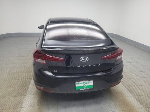 Used 2019 Hyundai Elantra SE w/ Cargo Package FWD image 6