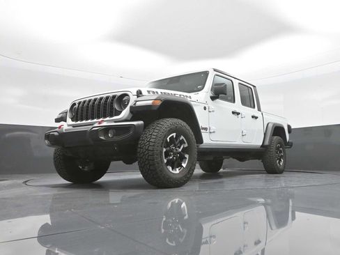 Used 2026 Jeep Gladiator Rubicon AWD/4WD image 36