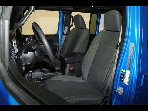 Used 2024 Jeep Wrangler Unlimited AWD/4WD image 20