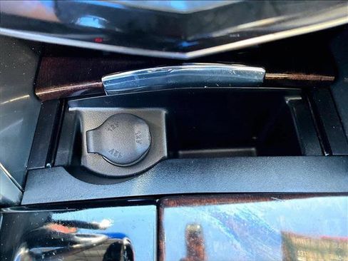 Used 2016 Cadillac XTS image 24