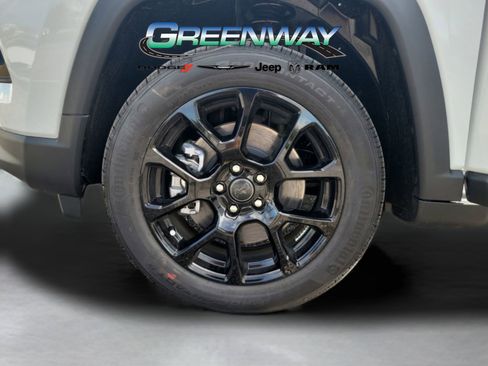 New 2026 Jeep Compass Latitude image 29