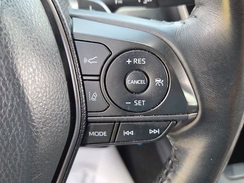 Used 2021 Toyota Camry SE FWD image 22