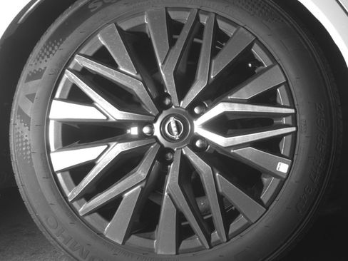 Used 2025 Nissan Altima 2.5 SV FWD image 17