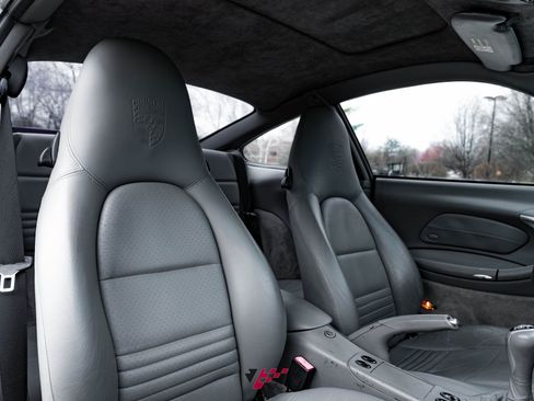 Used 2000 Porsche 911 Carrera 4 image 2