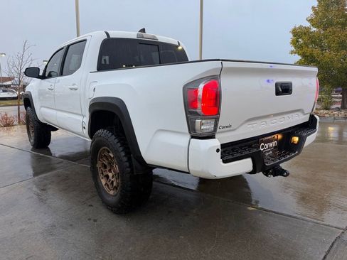 Used 2023 Toyota Tacoma TRD Off-Road w/ Technology Package AWD/4WD image 6