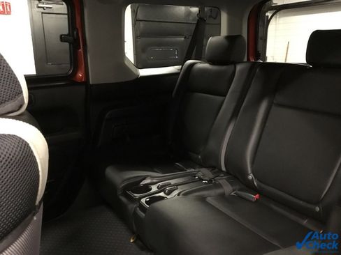 Used 2005 Honda Element LX image 26