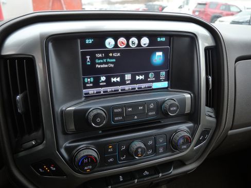 Used 2017 Chevrolet Silverado 1500 LTZ image 22