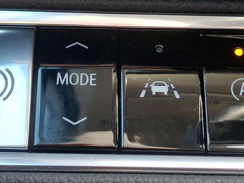 Used 2025 Buick Envision Preferred AWD/4WD image 27
