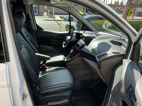 Used 2023 Ford Transit Connect XL FWD image 19