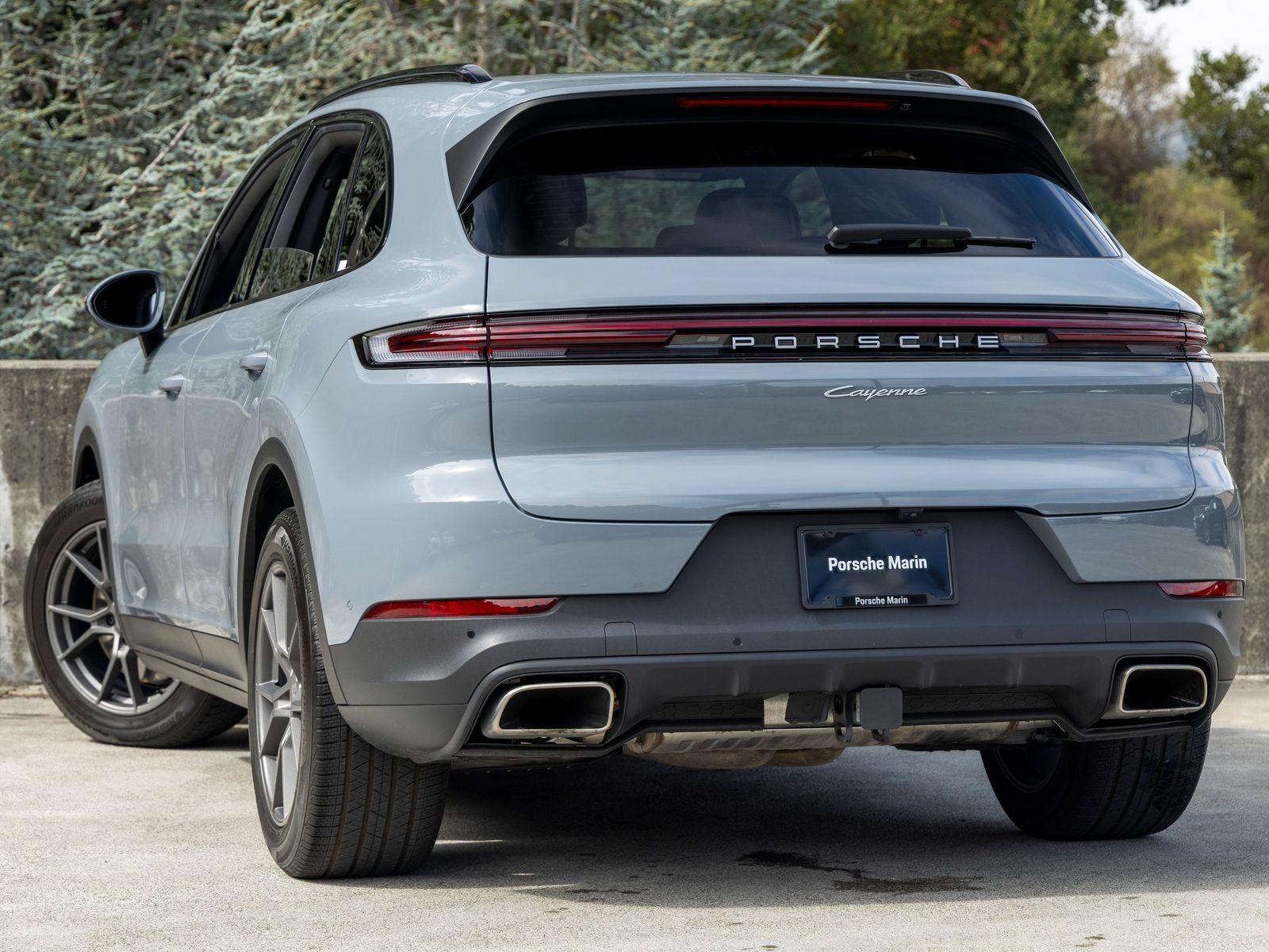 Certified 2026 Porsche Cayenne AWD/4WD image 3