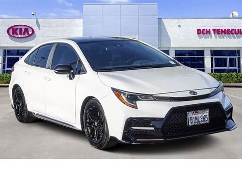 Used 2021 Toyota Corolla SE w/ Carpet Mat Package (TMS) image 3