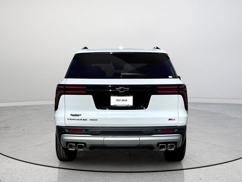 New 2026 Chevrolet Traverse Z71 w/ LPO, Floor Liner Package AWD/4WD image 3