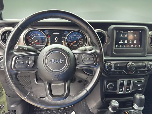 Used 2020 Jeep Wrangler Sport AWD/4WD image 19