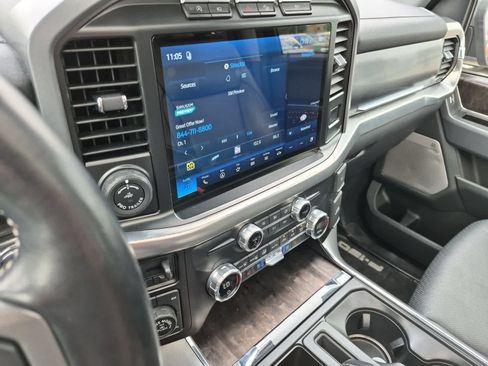 Used 2021 Ford F150 Lariat w/ Equipment Group 502A High AWD/4WD image 29