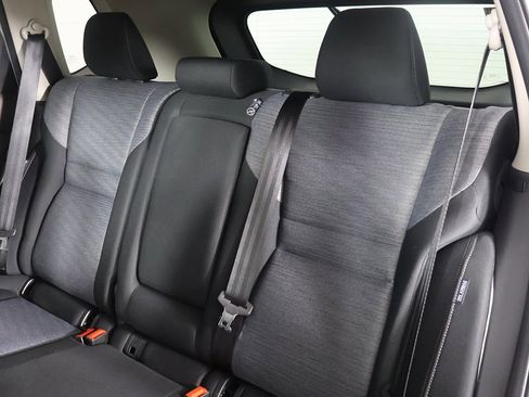 Used 2023 Nissan Rogue SV image 24