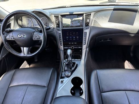 Used 2017 INFINITI Q50 3.0t Premium w/ Driver Assistance Package RWD image 16