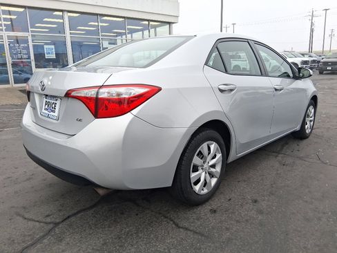 Used 2015 Toyota Corolla LE image 3