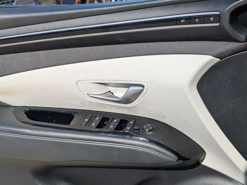 Used 2024 Hyundai Tucson Limited image 24