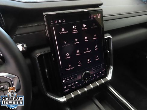 Used 2025 GMC Acadia Elevation image 19