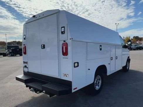 New 2025 GMC Savana 3500 1WT w/ Power Convenience Package image 8