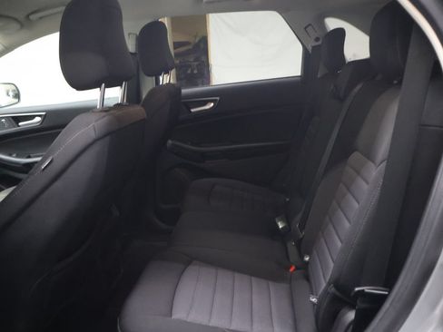 Used 2024 Ford Edge SE w/ Black Appearance Package AWD/4WD image 14
