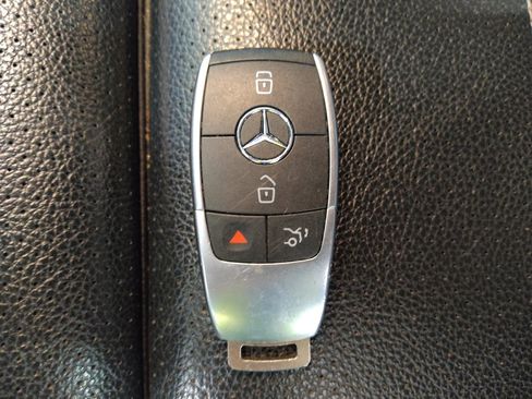 Used 2020 Mercedes-Benz C 300 4MATIC Sedan w/ AMG Line image 32