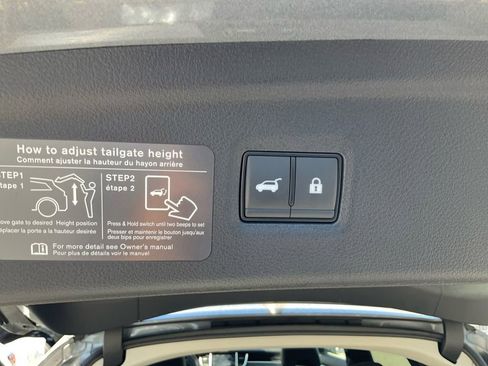 Used 2024 INFINITI QX50 Pure image 11