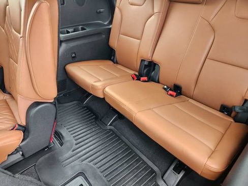 Certified 2025 Kia Telluride SX Prestige X-Line AWD/4WD image 32