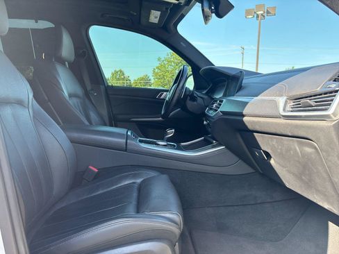 Used 2022 BMW X5 sDrive40i w/ M Sport Package RWD image 40