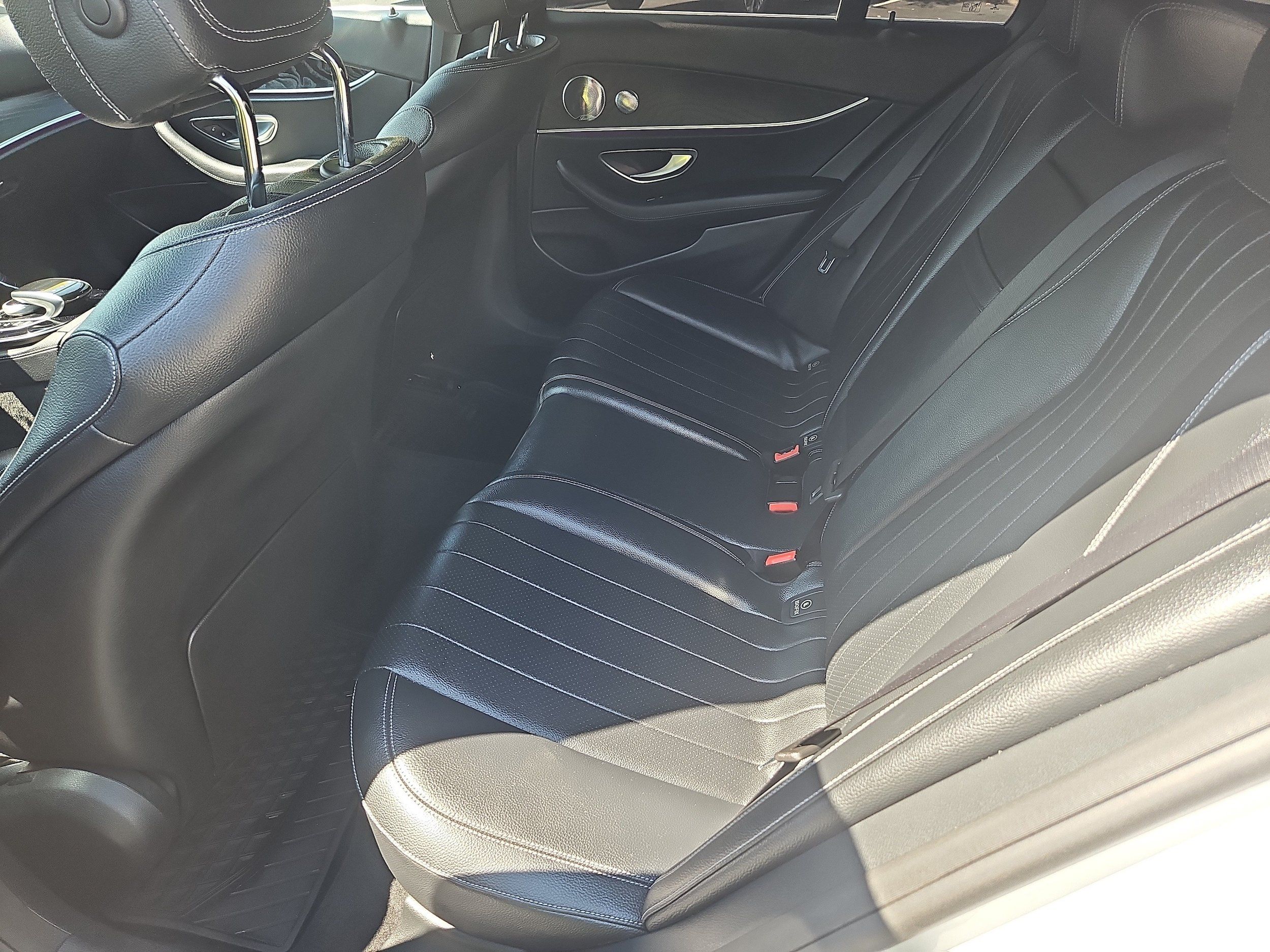 Used 2017 Mercedes-Benz E 300 4MATIC image 35