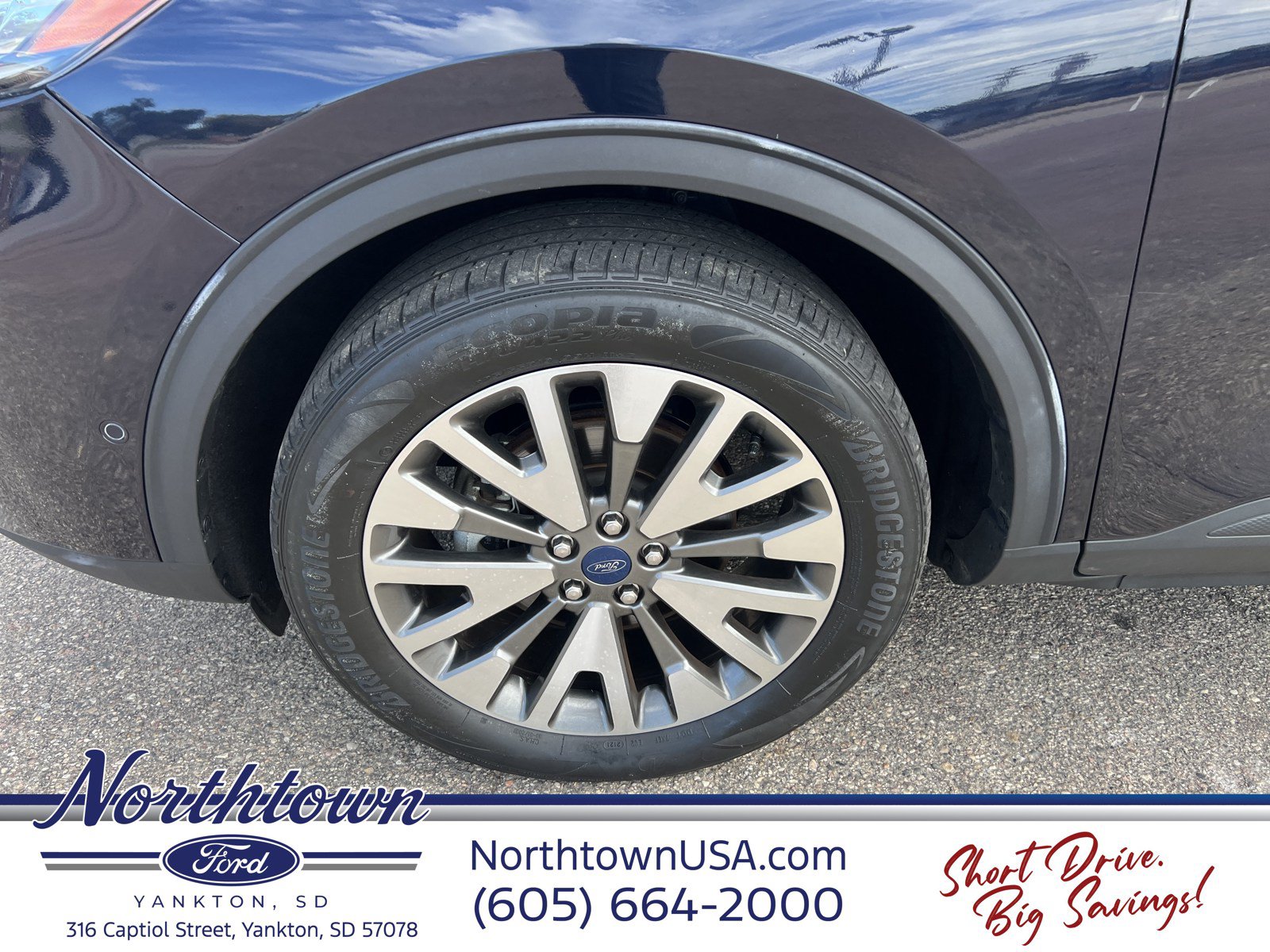 Used 2021 Ford Escape Titanium w/ Class II Trailer Tow Package AWD/4WD image 12