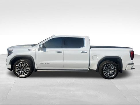 Used 2026 GMC Sierra 1500 Denali Ultimate AWD/4WD image 2