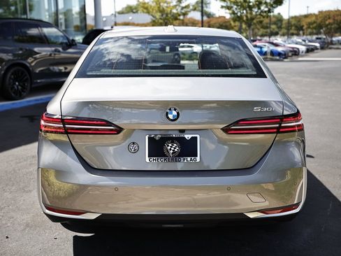 Used 2026 BMW 530i w/ Premium Package image 10