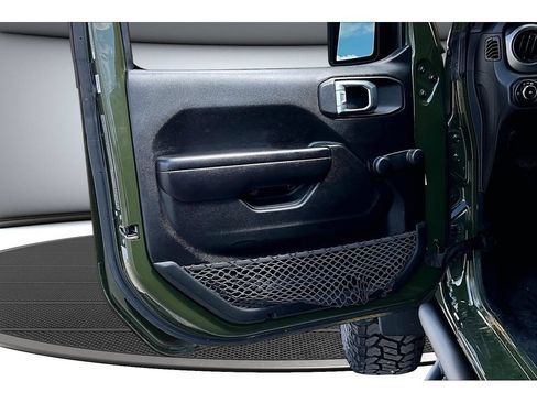 Used 2021 Jeep Wrangler Sport AWD/4WD image 32