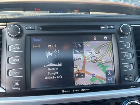 Certified 2017 Toyota Highlander Limited image 9