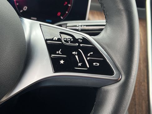 Certified 2025 Mercedes-Benz GLC 300 4MATIC image 29