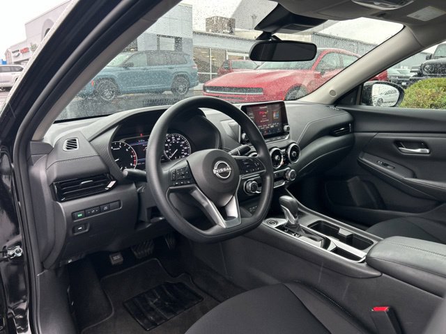 Used 2025 Nissan Sentra SV FWD image 23