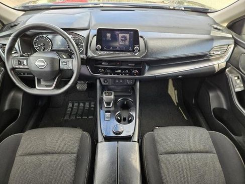 Used 2025 Nissan Rogue SV AWD/4WD image 14