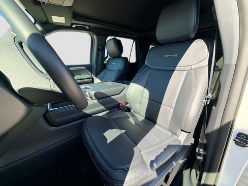 New 2026 Ford Expedition Platinum w/ Stealth Appearance Package image 30