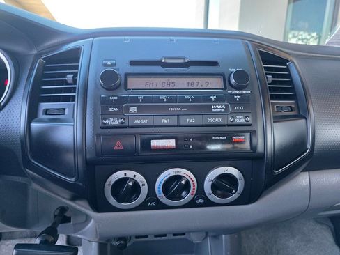Used 2009 Toyota Tacoma 2WD Regular Cab image 10