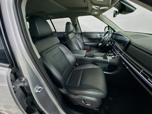 Used 2025 Hyundai Santa Fe Limited image 31