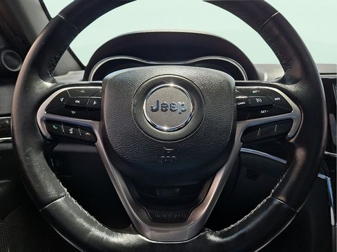 Used 2019 Jeep Grand Cherokee Limited w/ Luxury Group II AWD/4WD image 19