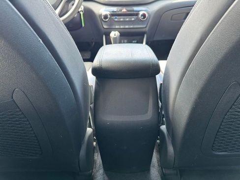 Used 2017 Hyundai Tucson SE AWD/4WD image 9