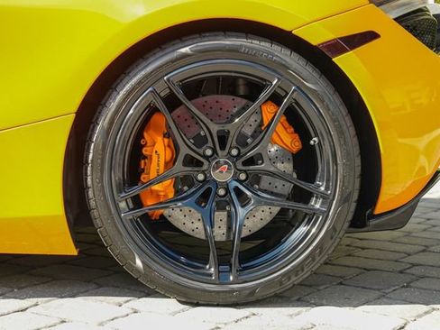 Used 2020 McLaren 720S Luxury image 17