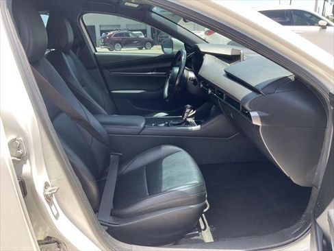 Used 2021 MAZDA MAZDA3 s FWD image 17